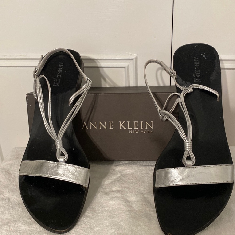 Ann Klein Sandals Size 11 Silver